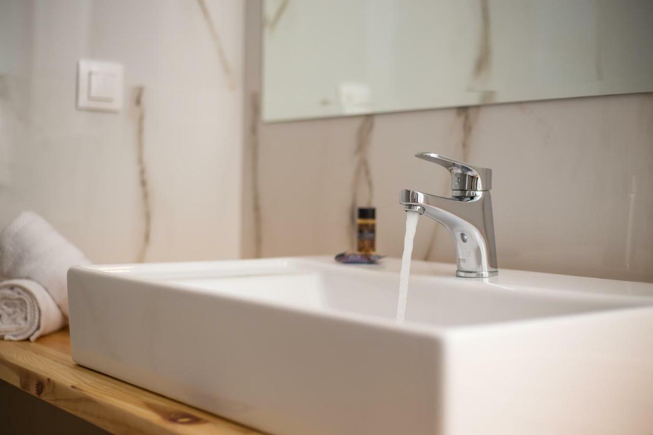 Avi Suites 2 فاليراكي المظهر الخارجي الصورة